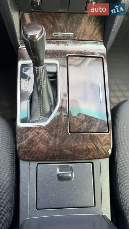 Седан Toyota Camry 2017 в Києві