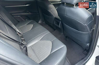 Седан Toyota Camry 2019 в 