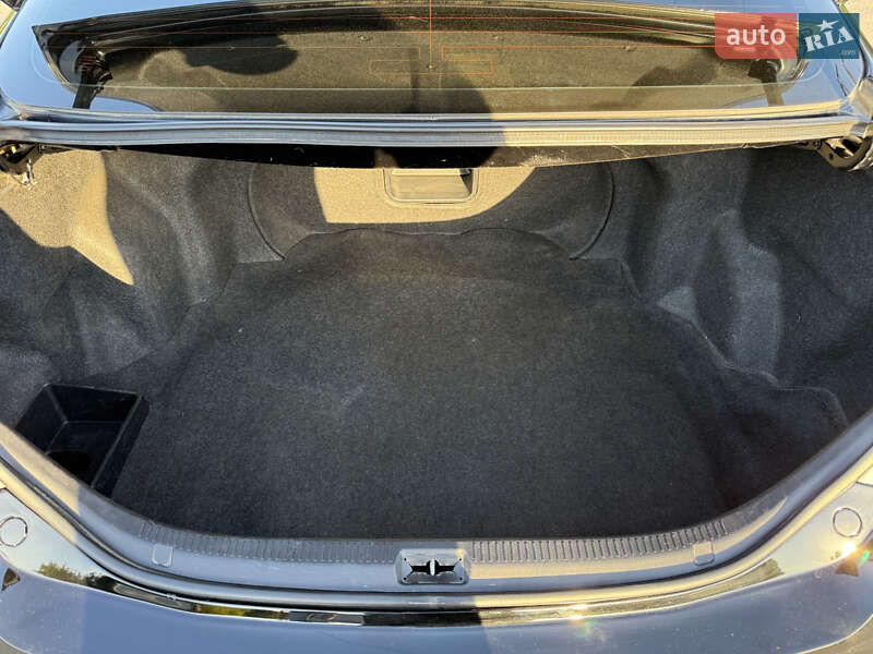 Седан Toyota Camry 2008 в Виннице