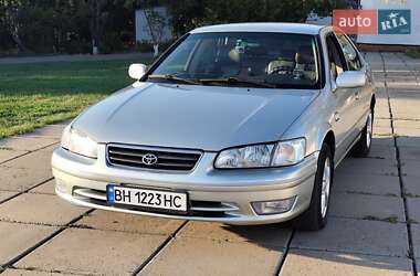 Седан Toyota Camry 2001 в Одессе