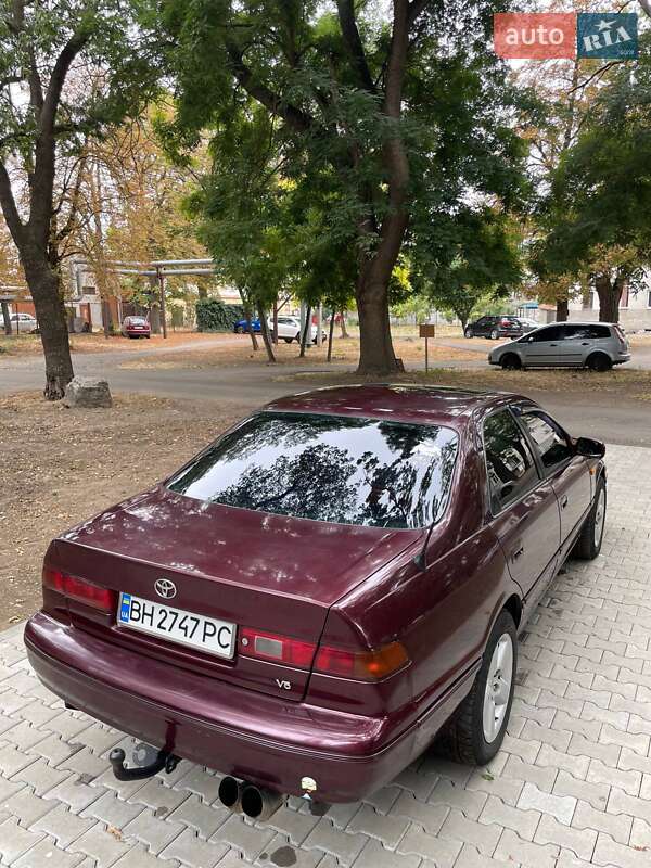 Седан Toyota Camry 1996 в Одесі