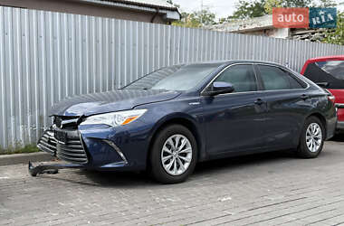 Седан Toyota Camry 2016 в Львові