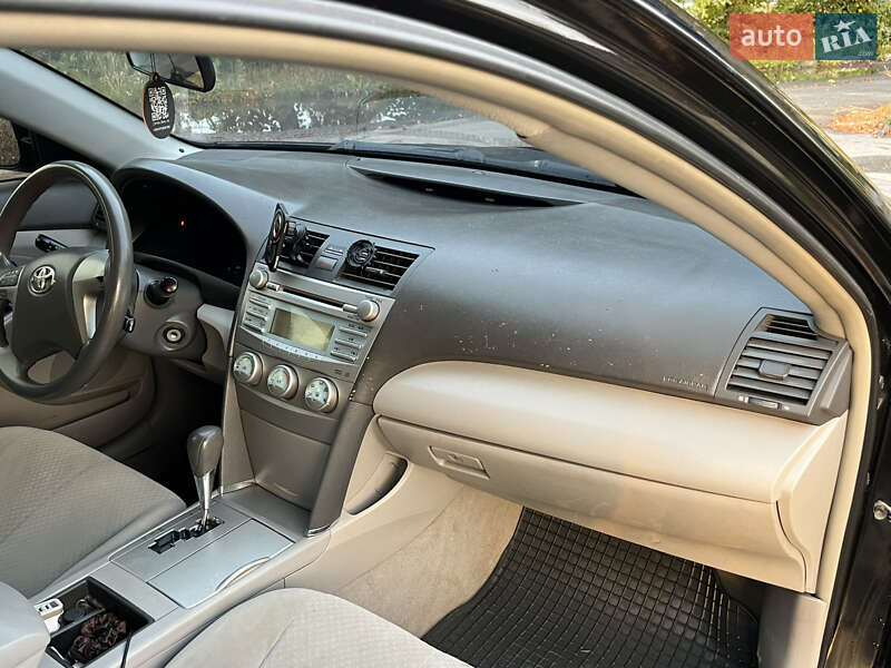 Седан Toyota Camry 2007 в Виннице