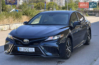Седан Toyota Camry 2021 в Днепре