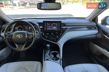Седан Toyota Camry 2021 в 