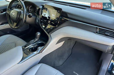 Седан Toyota Camry 2021 в 