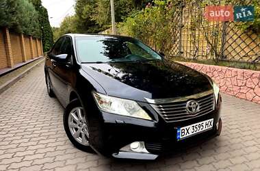 Седан Toyota Camry 2012 в Хмельницькому