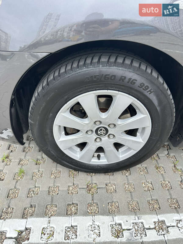 Седан Toyota Camry 2007 в Киеве