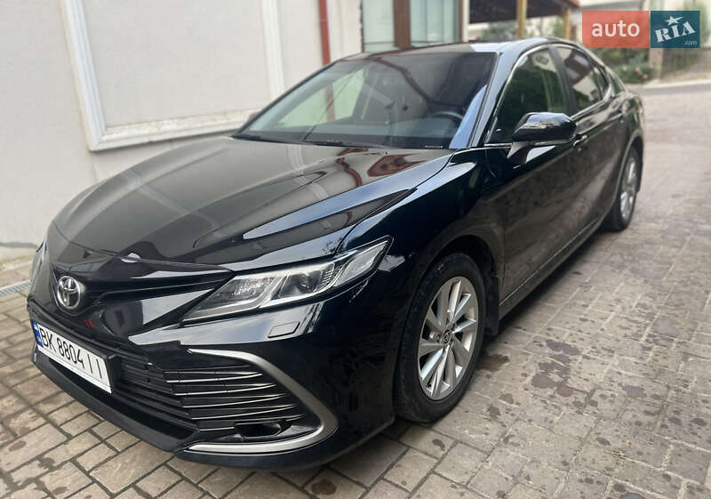 Седан Toyota Camry 2021 в Ровно фото 3 Седан Toyota Camry 2021 в Ровно