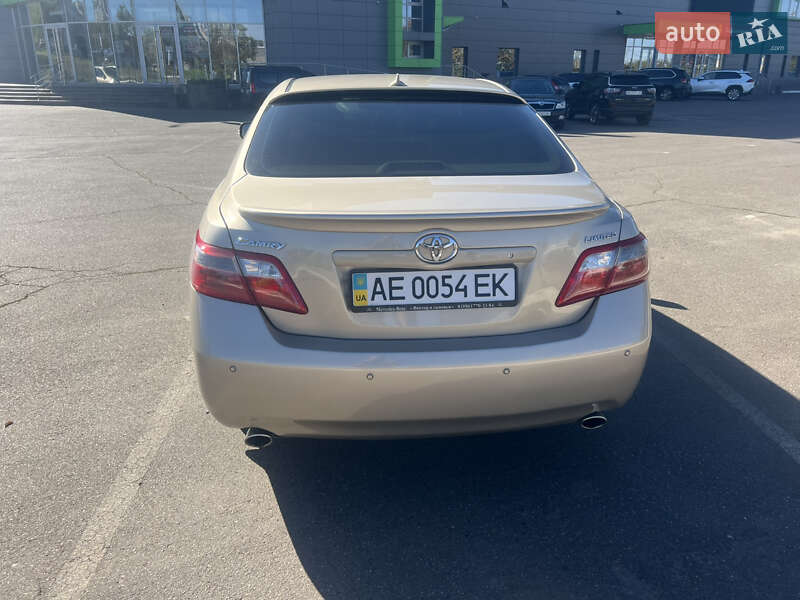 Седан Toyota Camry 2006 в Кривому Розі