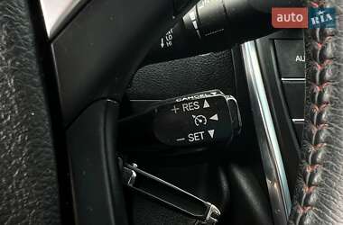 Седан Toyota Camry 2015 в 