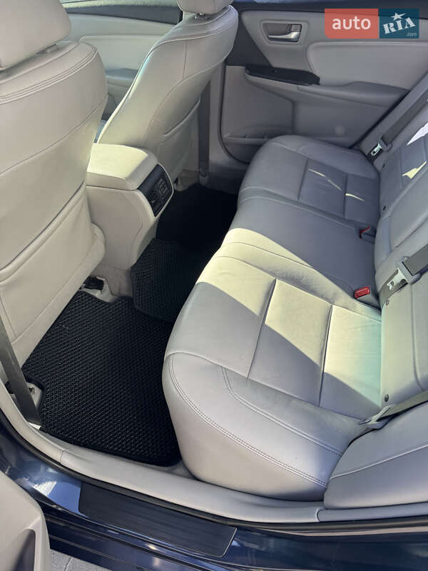 Седан Toyota Camry 2015 в Киеве фото 6 Седан Toyota Camry 2015 в Киеве