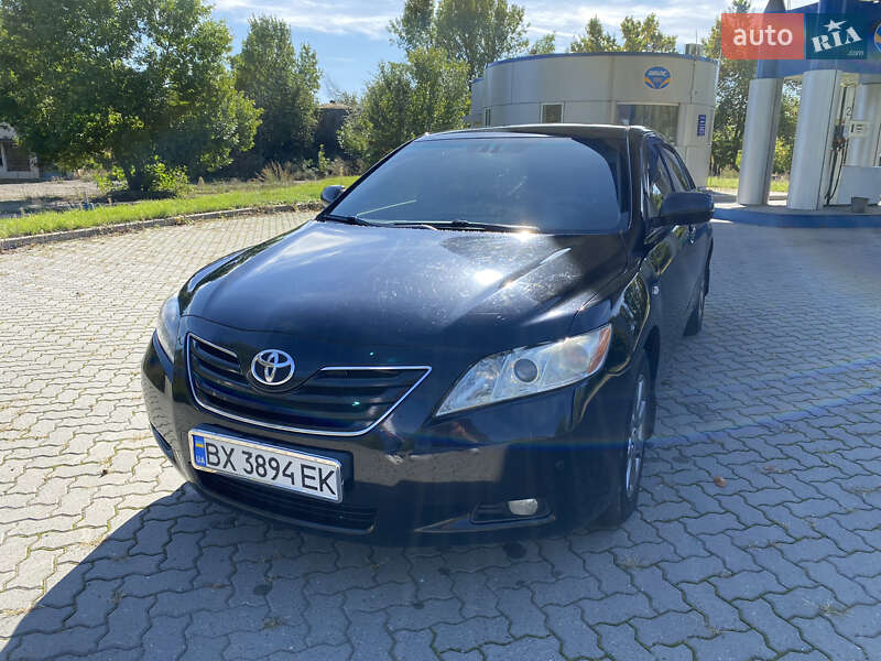 Седан Toyota Camry 2008 в Хмельницькому