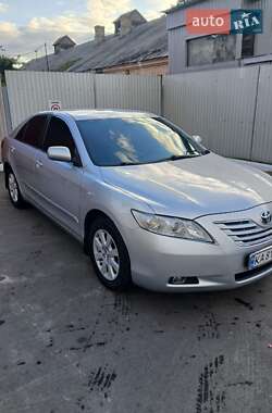 Седан Toyota Camry 2008 в Киеве