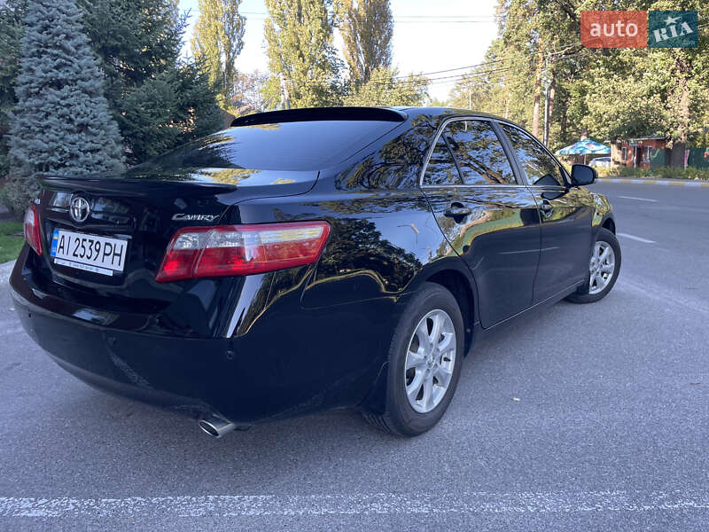 Седан Toyota Camry 2011 в Бучі