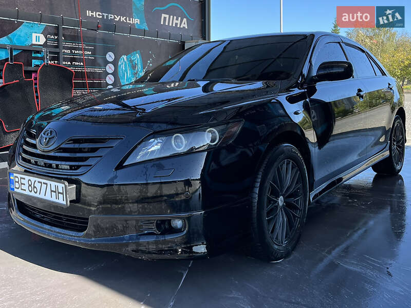 Седан Toyota Camry 2008 в Южноукраїнську