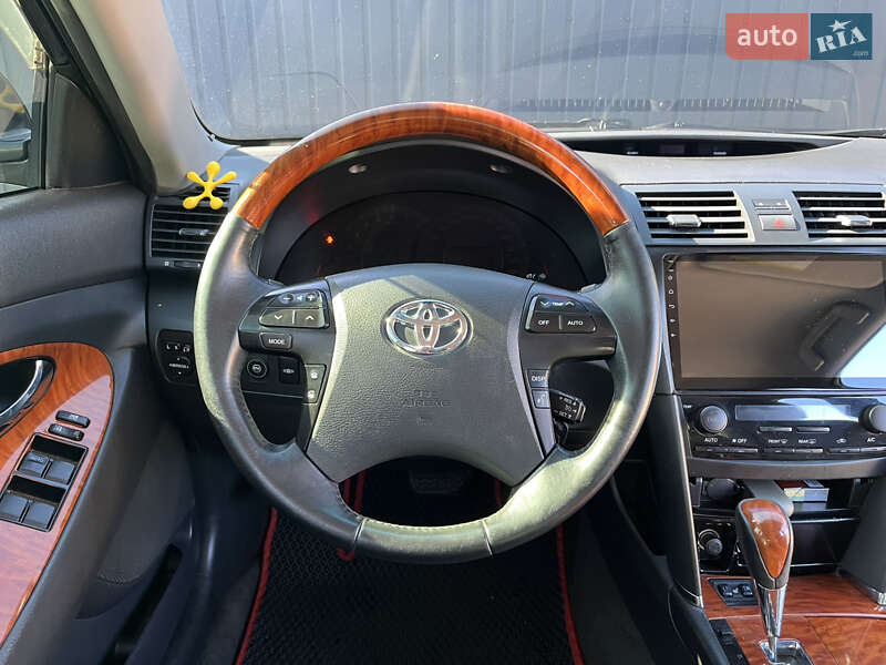 Седан Toyota Camry 2008 в Южноукраїнську