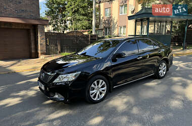 Седан Toyota Camry 2012 в Киеве
