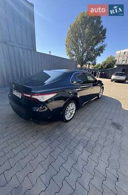 Седан Toyota Camry 2018 в 