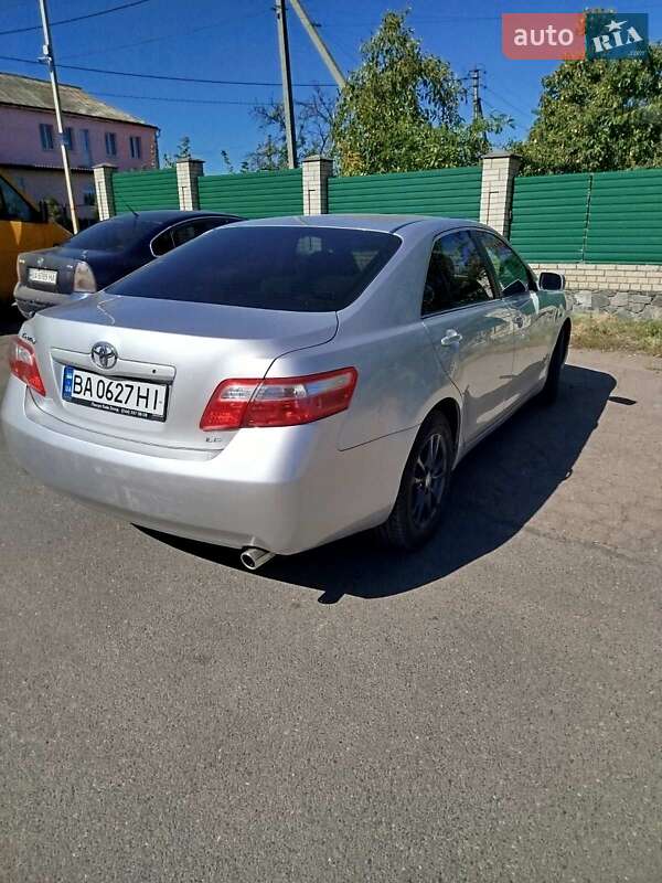 Седан Toyota Camry 2008 в Голованівську