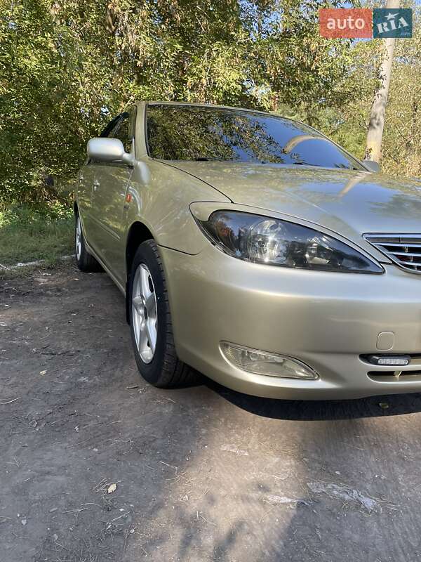 Седан Toyota Camry 2003 в Житомирі