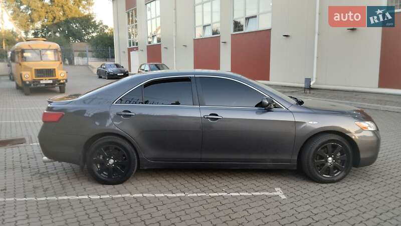 Седан Toyota Camry 2008 в Балті
