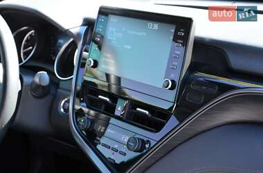 Седан Toyota Camry 2024 в 