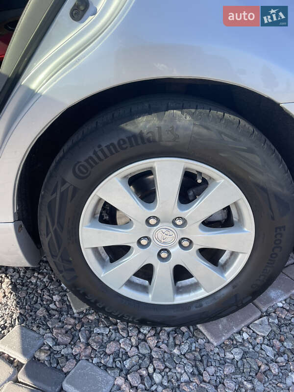 Седан Toyota Camry 2006 в Южному