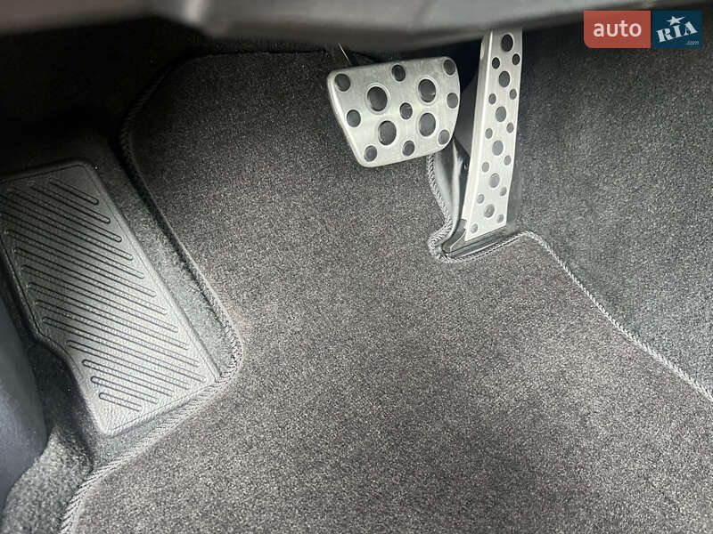 Седан Toyota Camry 2024 в Киеве фото 29 Седан Toyota Camry 2024 в Киеве