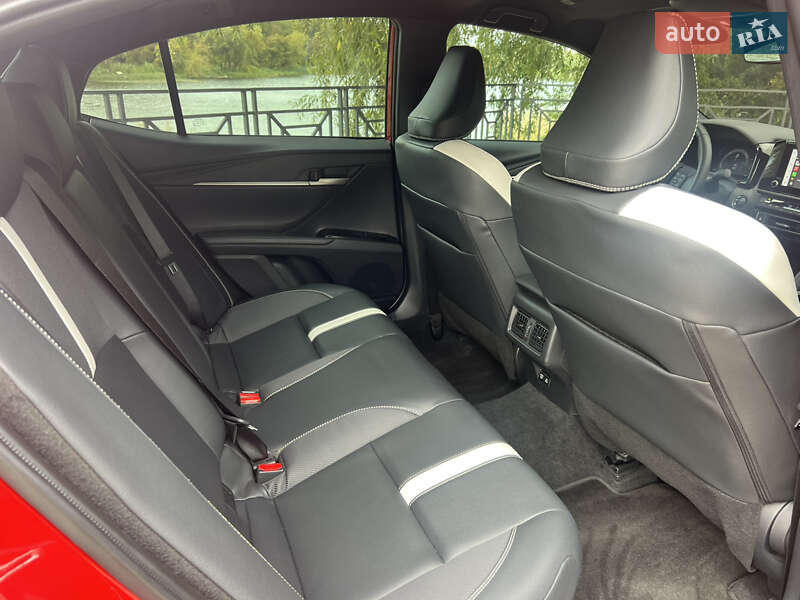 Седан Toyota Camry 2024 в Киеве фото 33 Седан Toyota Camry 2024 в Киеве