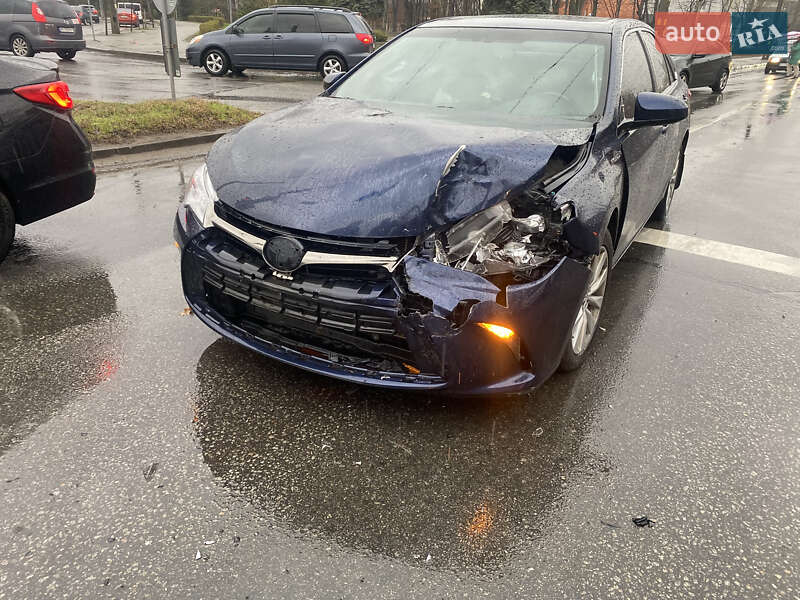 Седан Toyota Camry 2016 в Києві фото 7 Седан Toyota Camry 2016 в Києві