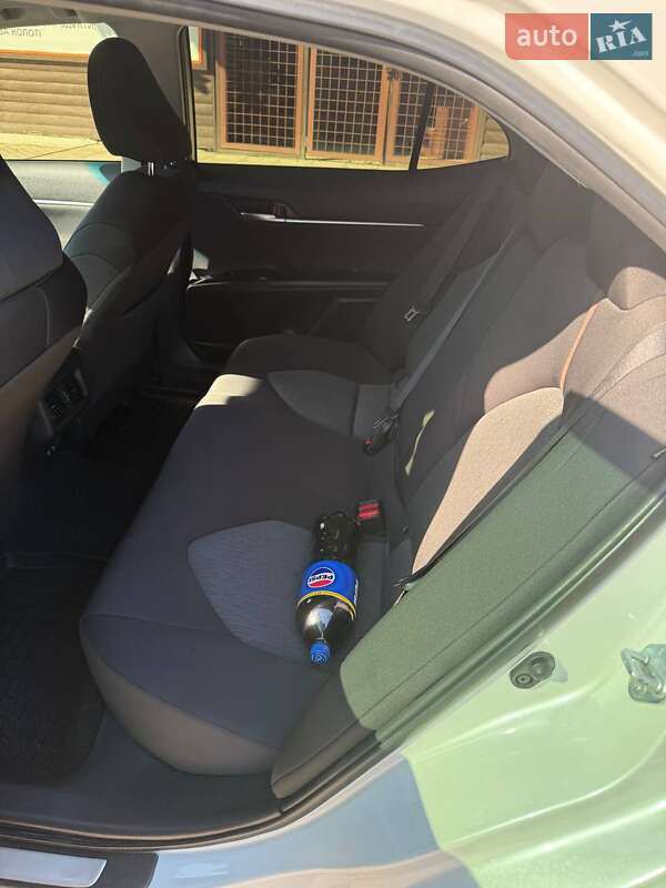 Седан Toyota Camry 2019 в Бердичеве