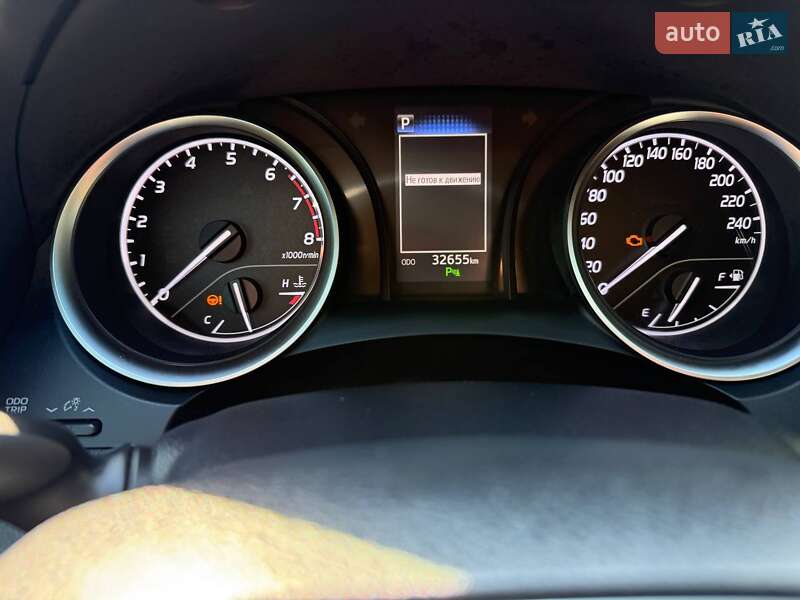 Седан Toyota Camry 2019 в Бердичеве