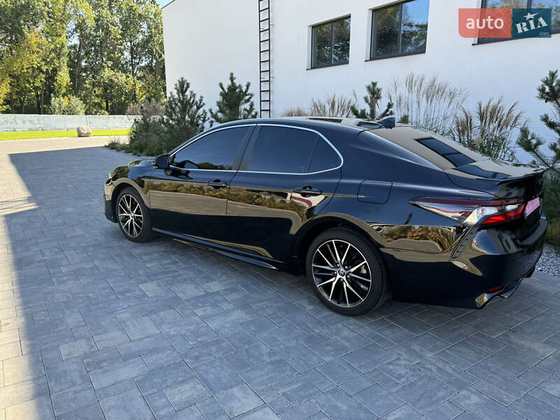 Седан Toyota Camry 2022 в Луцке фото 11 Седан Toyota Camry 2022 в Луцке