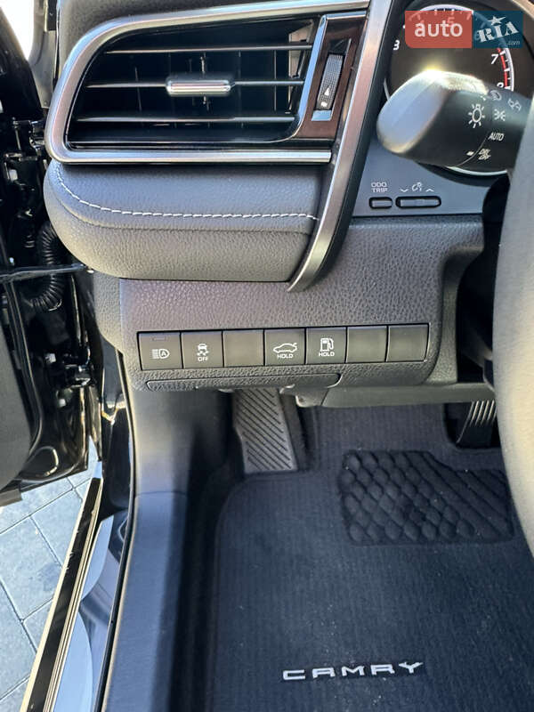 Седан Toyota Camry 2022 в Луцке фото 25 Седан Toyota Camry 2022 в Луцке