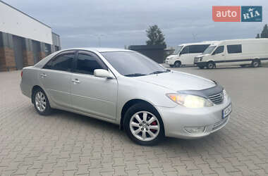 Седан Toyota Camry 2004 в Ковеле