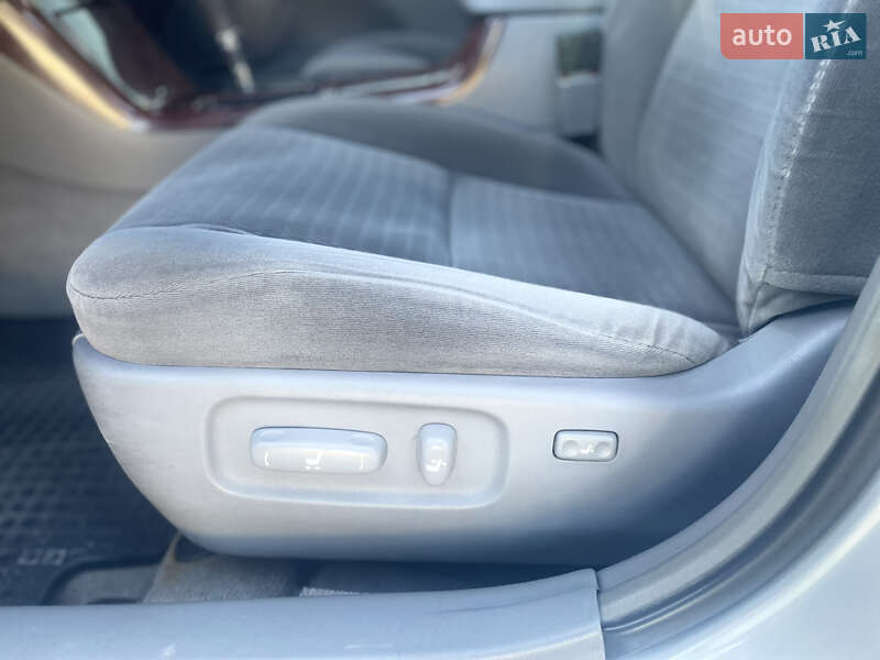 Седан Toyota Camry 2004 в Ковелі