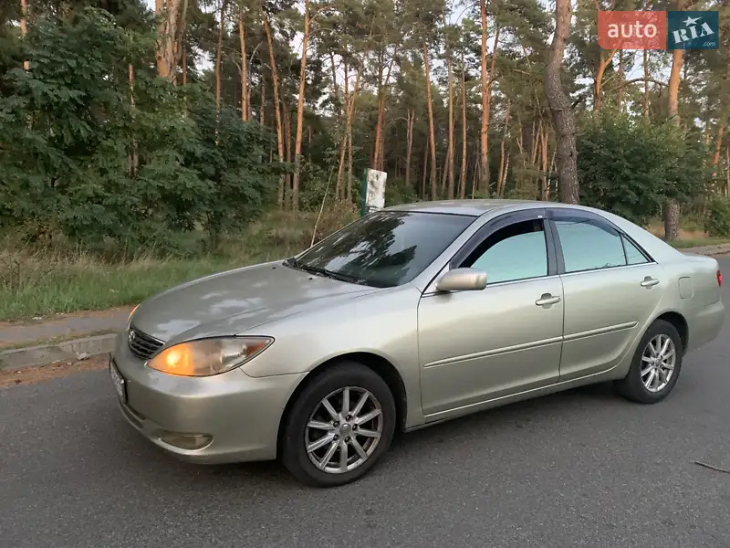 Toyota Camry 2004