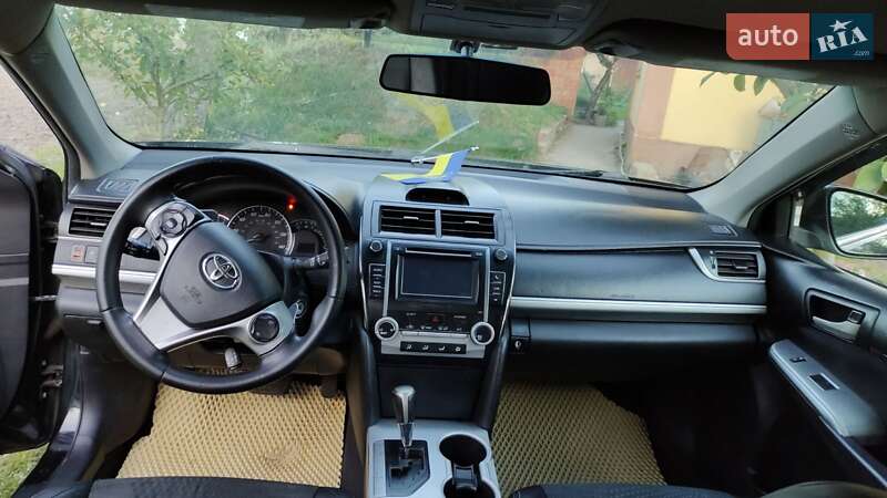 Седан Toyota Camry 2013 в Броварах