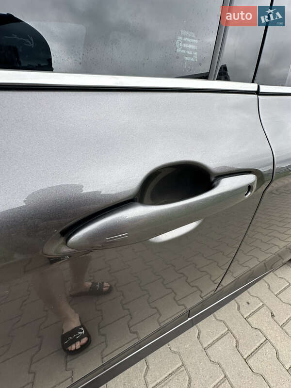 Седан Toyota Camry 2021 в Киеве