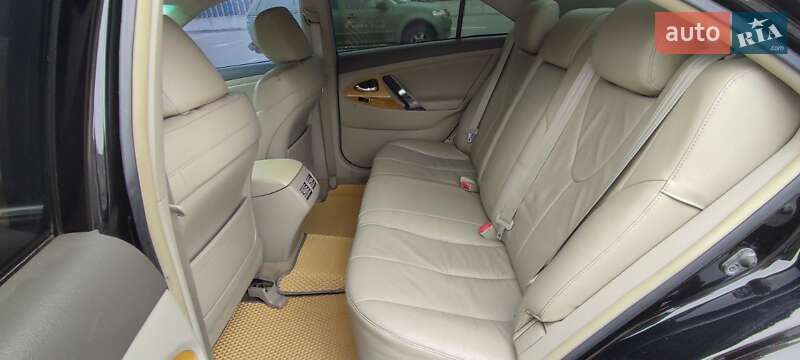 Седан Toyota Camry 2007 в Києві