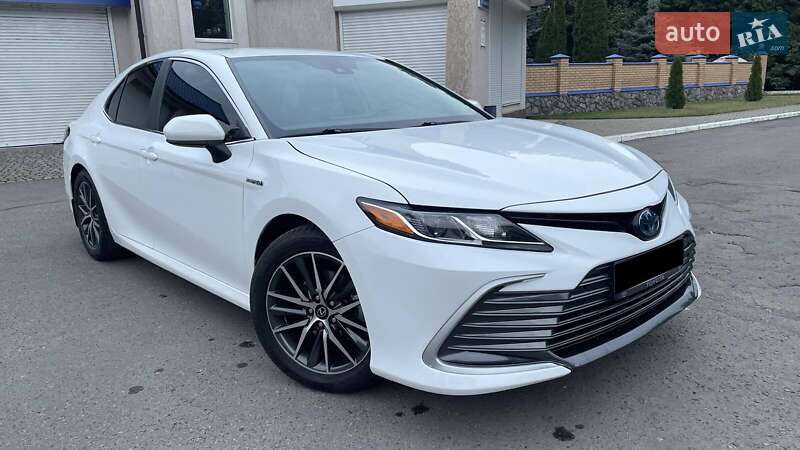 Седан Toyota Camry 2021 в Полтаві
