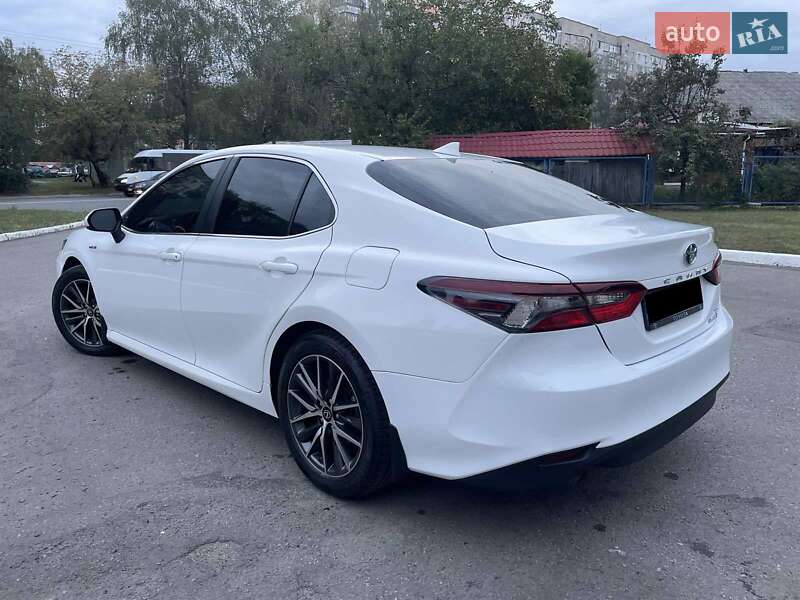 Седан Toyota Camry 2021 в Полтаві