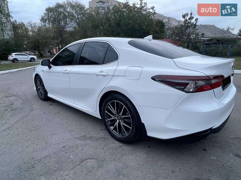 Седан Toyota Camry 2021 в Полтаві
