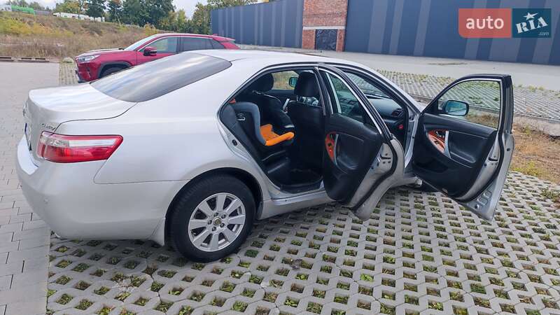 Седан Toyota Camry 2007 в Хмельницькому