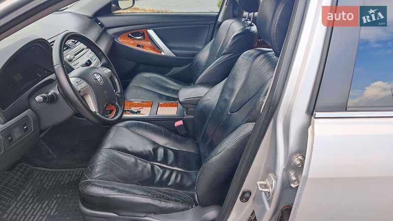 Седан Toyota Camry 2007 в Хмельницькому