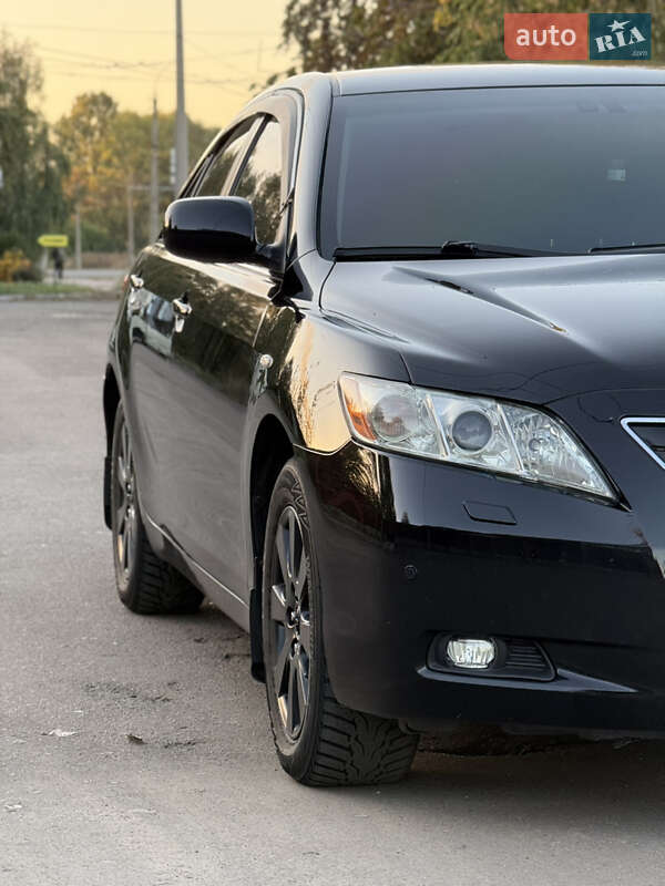 Седан Toyota Camry 2008 в Черкасах