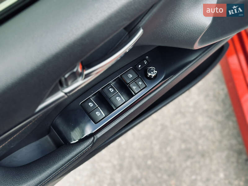 Седан Toyota Camry 2018 в Кременчуці