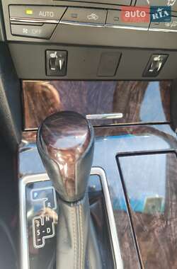 Седан Toyota Camry 2016 в 