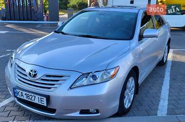 Седан Toyota Camry 2008 в Києві